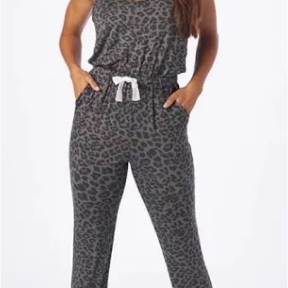 Glyder Women's Leisure Jumpsuit Leopard Print Jumpsuit - Gray - Picture 3 of 4
